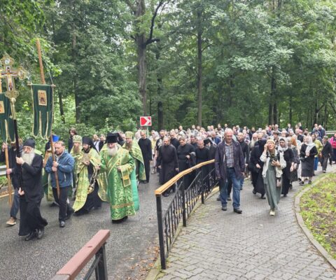 День памяти перенесения мощей преподобного Саввы Сторожевского под вновь сооруженную сень (1847г.) молитвенно встретили в Обители