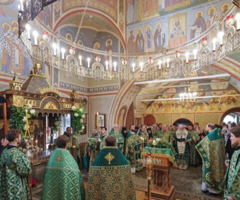 В Свято-Троицком Стефано-Махрищском монастыре почтили память преподобного Стефана Махрищского